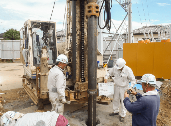 引き留め鉄塔用基礎工事に伴う杭打工事